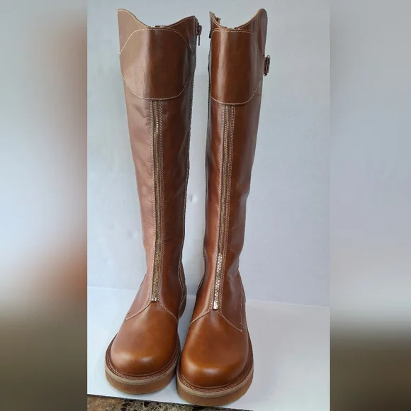 Kelsi Dagger Brooklyn Boots - Picture 2 of 11